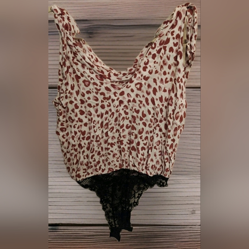 Free People Leopard And Black Lace Indie Sleeze Rockstar GF Grunge Bodysuit Sz M